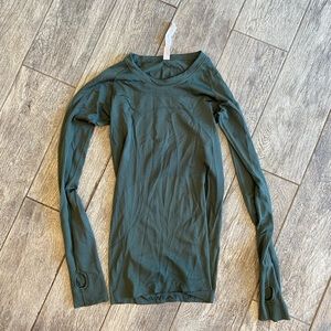 Olive green lululemon long sleeve shirt